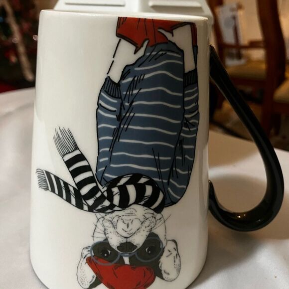 French Bulldog Mug with Red Beret - Picture 4 of 9